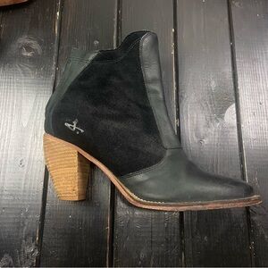 Anthropologie J Shoes Ranch 2 Calico Black Leather Ankle Boots Size 8.5 Women's